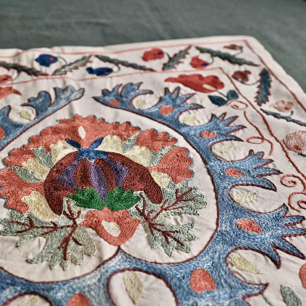 スザニ刺繍　クッションカバー2枚セット スザニ刺繍 クッションカバー – スザニ刺繍専門店-Suzannimoq-