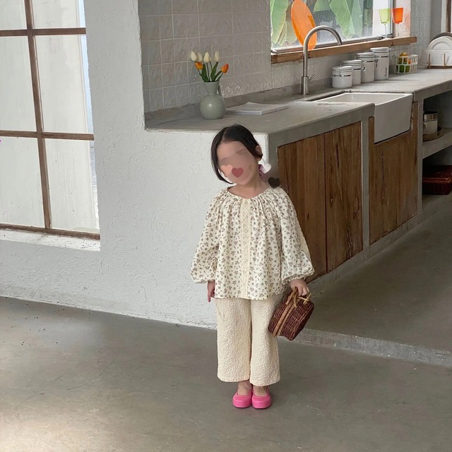 flower lace blouse