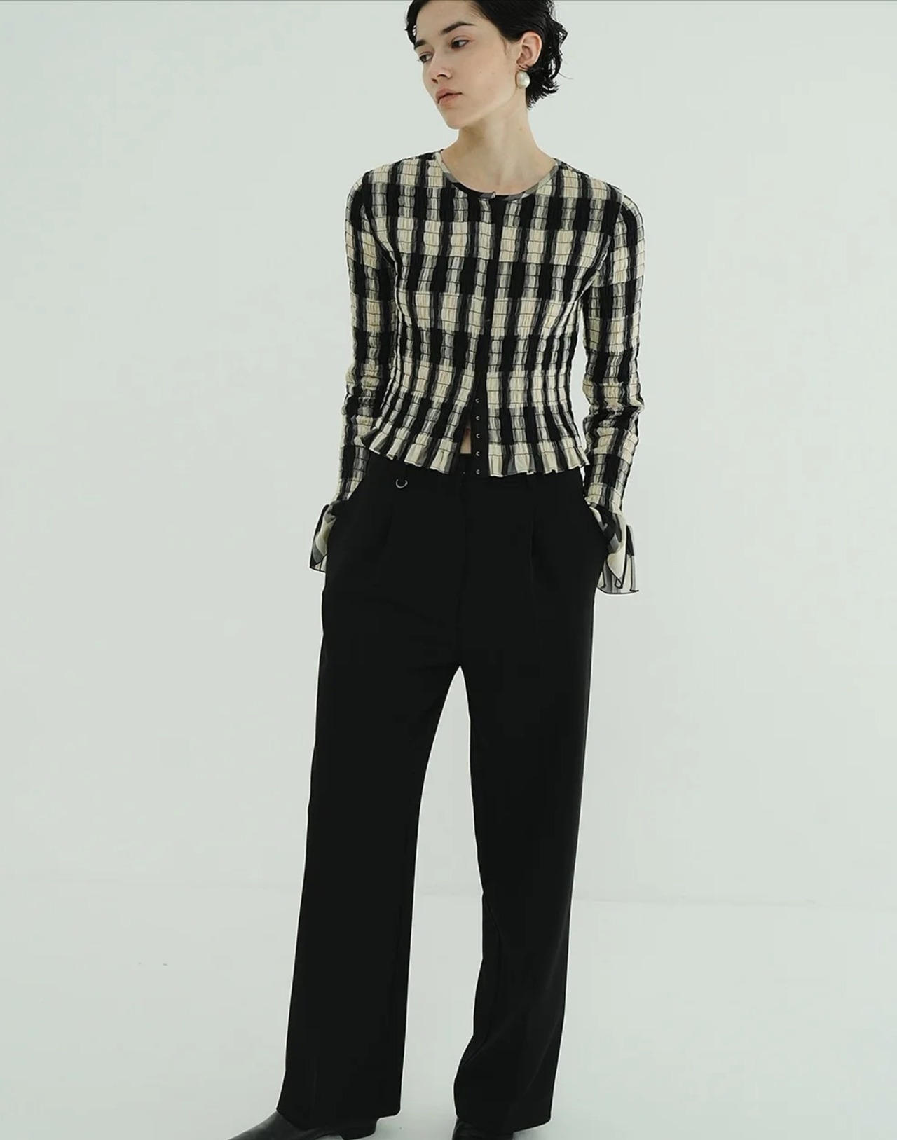 CLANE SHIRRING DESIGN BLOUSE | FLICKA ASHIYA 