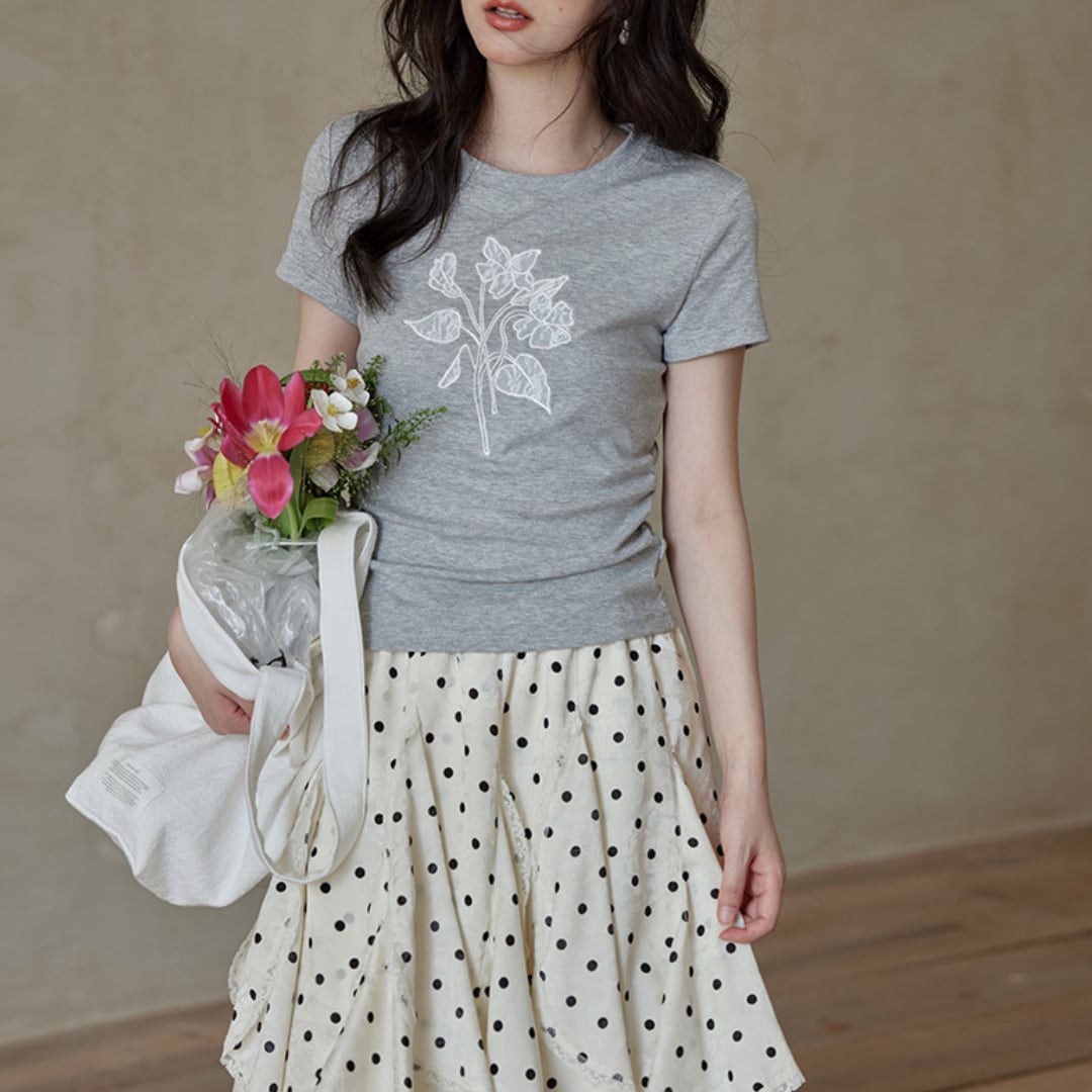 short style small design short sleeve t shirt