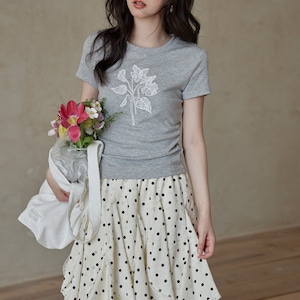 short style small design short sleeve t shirt