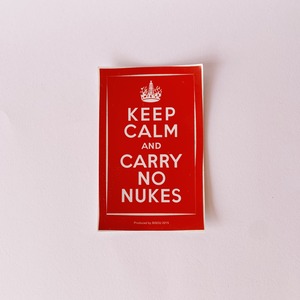 BISOU NO NUKES ステッカー (KEEP CALM and CARRY NO NUKES)