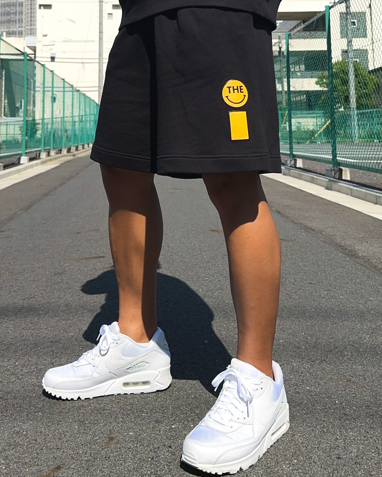 SMILEY LOOSE FIT SWEAT SHORTS - BLACK