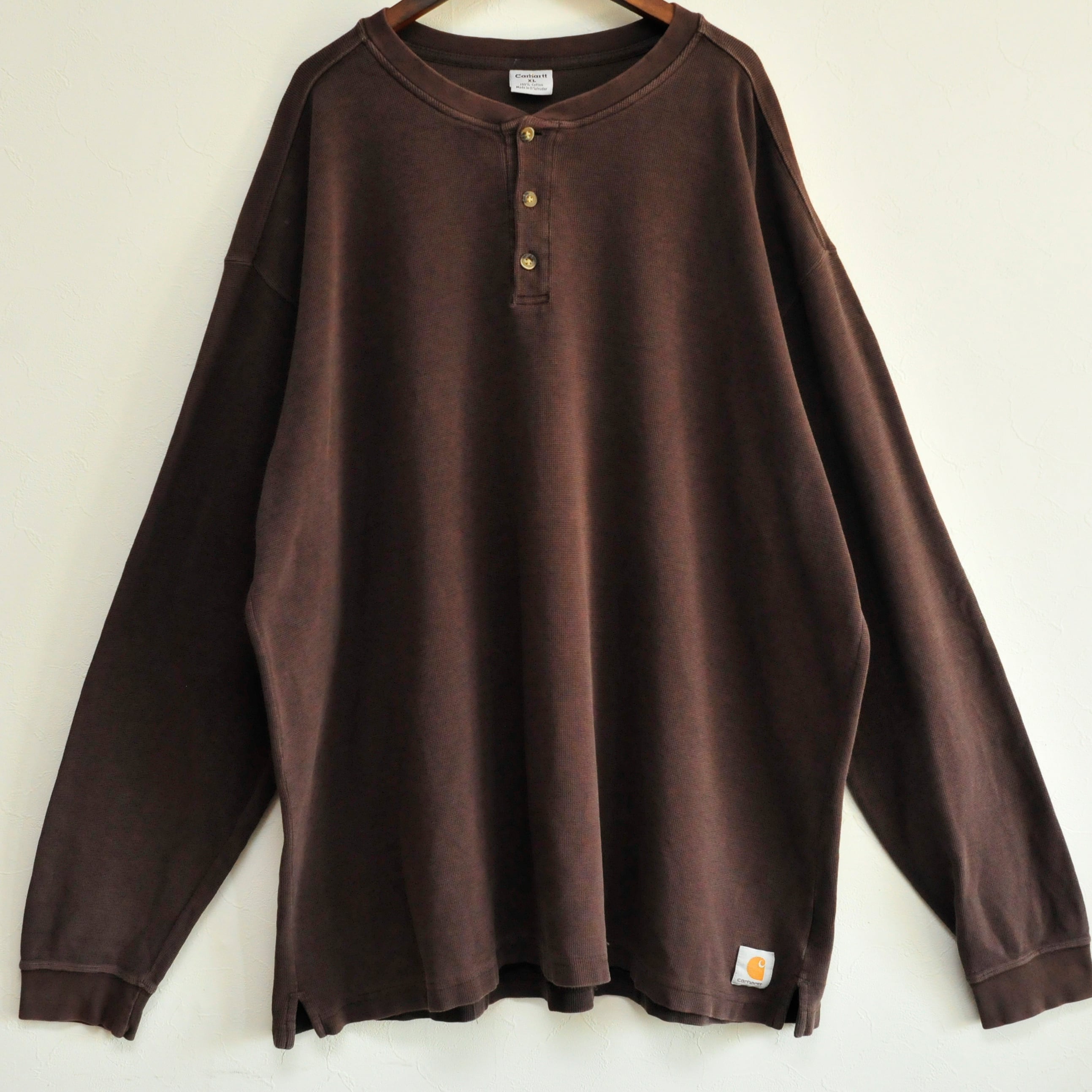US Cahartt Henry Neck Long T-shirt mede in El Salvador { US企画 カーハート ヘンリーネック ロングTシャツ エルサルバドル製 古着 USED メンズ}