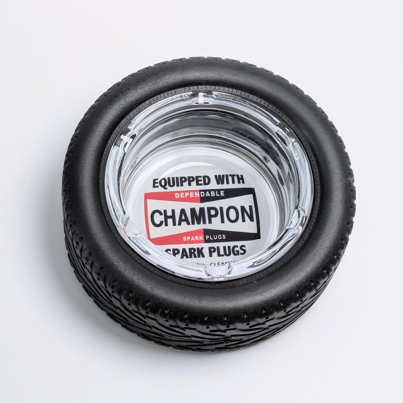 【 Tire Ashtray タイヤアシュトレイ 】 『 Champion チャンピオン 』スパークプラグ / 灰皿 / ガレージ 〚アメリカン雑貨 アメトイ〛