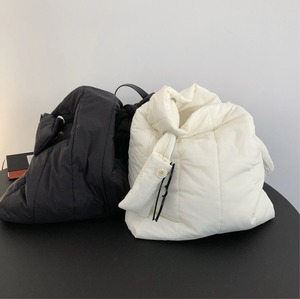 Quilting Big Shoulder Bag  (black,white)