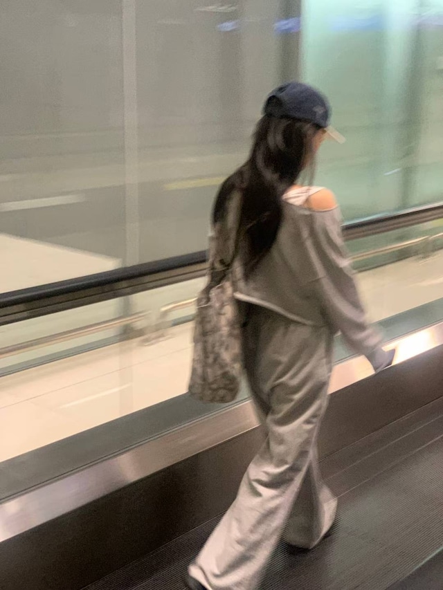 (即納) afarrier / Off shoulder knit mtm pants set (gray)