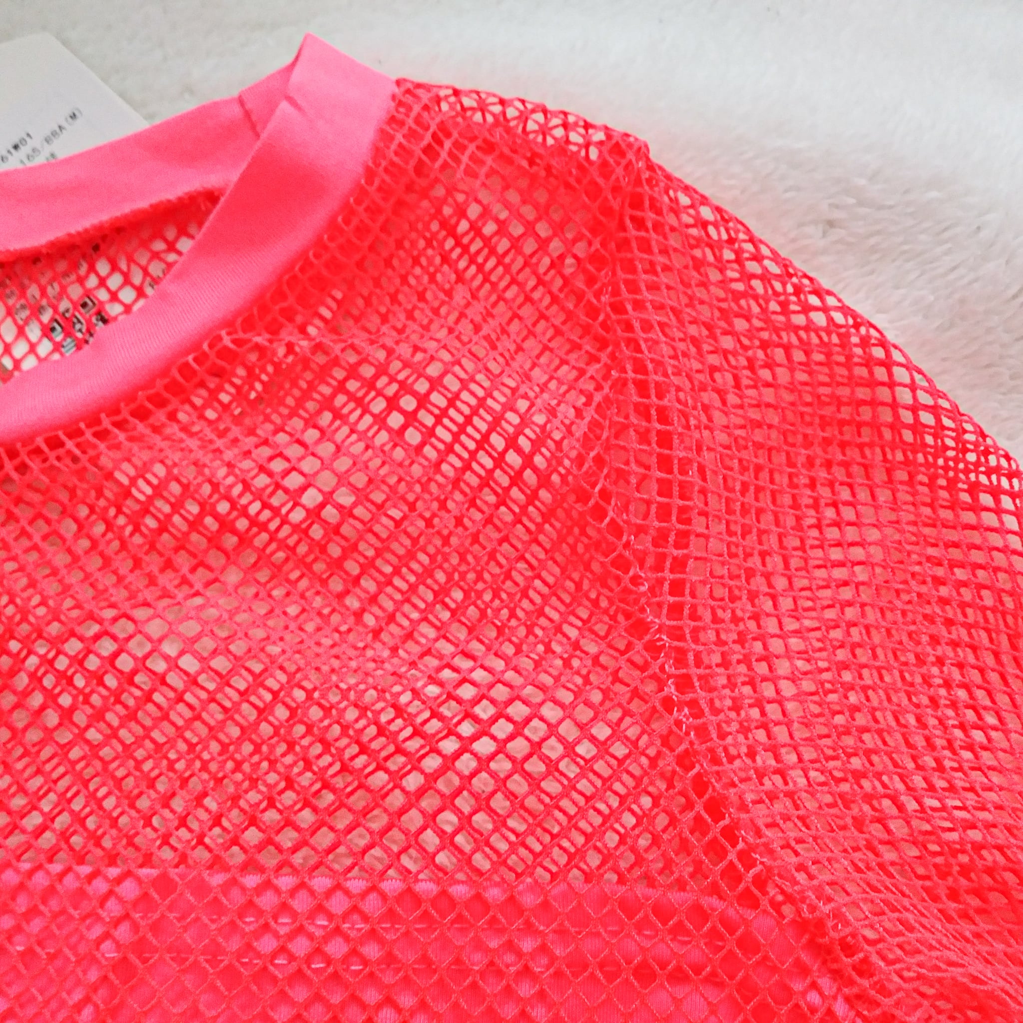 ネオンピンク メッシュネットトップス ネオンカラー 蛍光 ダンス 衣装 イベント ランニング ヨガ クラブ フェス セクシースポーツ