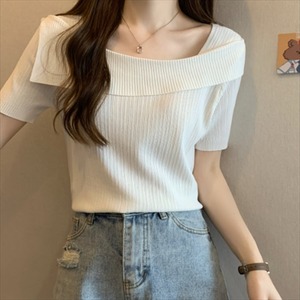 【送料無料】 トップス 2色 ブラウス 袖あり 半袖 ラウンドネック プルオーバー ニット 薄手生地 かわいい 大人可愛い 大人女子 こなれ感 シンプル カジュアル 大人 上品 おしゃれ お洒落 ラフ コンサバ エレガント ストライプ柄 夏 20代 30代 40代 レディース 女性用 ママ ママ服 ママファッション デート お出かけ お茶会 女子会 休日 授業参観 着回し プチプライス カラバリ デイリーユース 普段使い 韓国 オルチャン ファッション コーデ 定番アイテム 着痩せ ホワイト ブラック