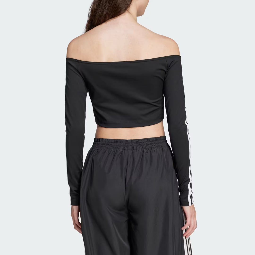 2025年夏 新作 adidas originals 韓国限定 オフショル S 2025年夏 新作 adidas originals 韓国限定 オフショル S - メルカリ