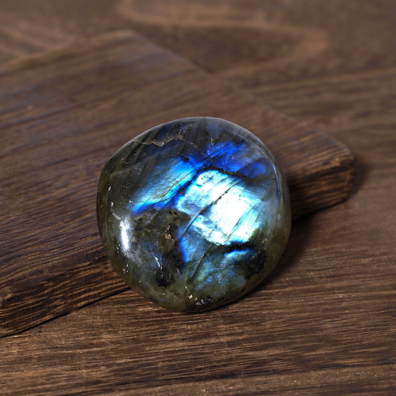 【一点物】ラブラドライトの握り石No.8