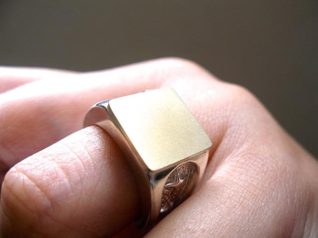 仁尾彫金『ゴールド釈迦玉ピンキーリング14号まで』K18ハンドメイド  