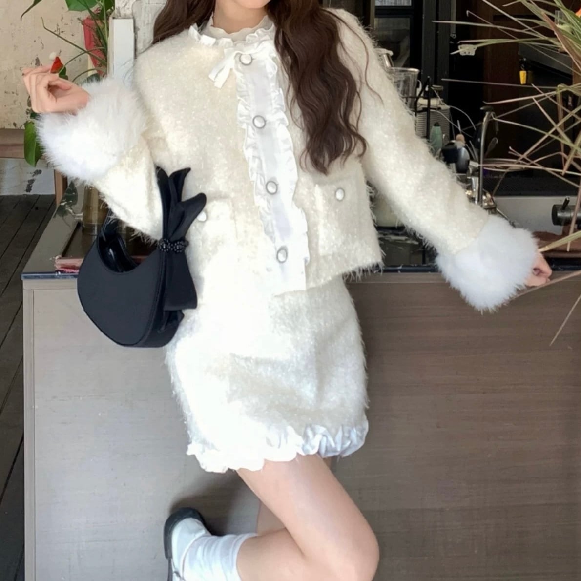 【着るだけで華やか見え&あたたかコーデが完成】ふわもこフリルセットアップ C260