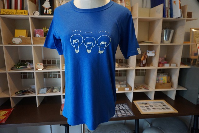 電球 手書きイラストプリントtシャツ Mocazakka