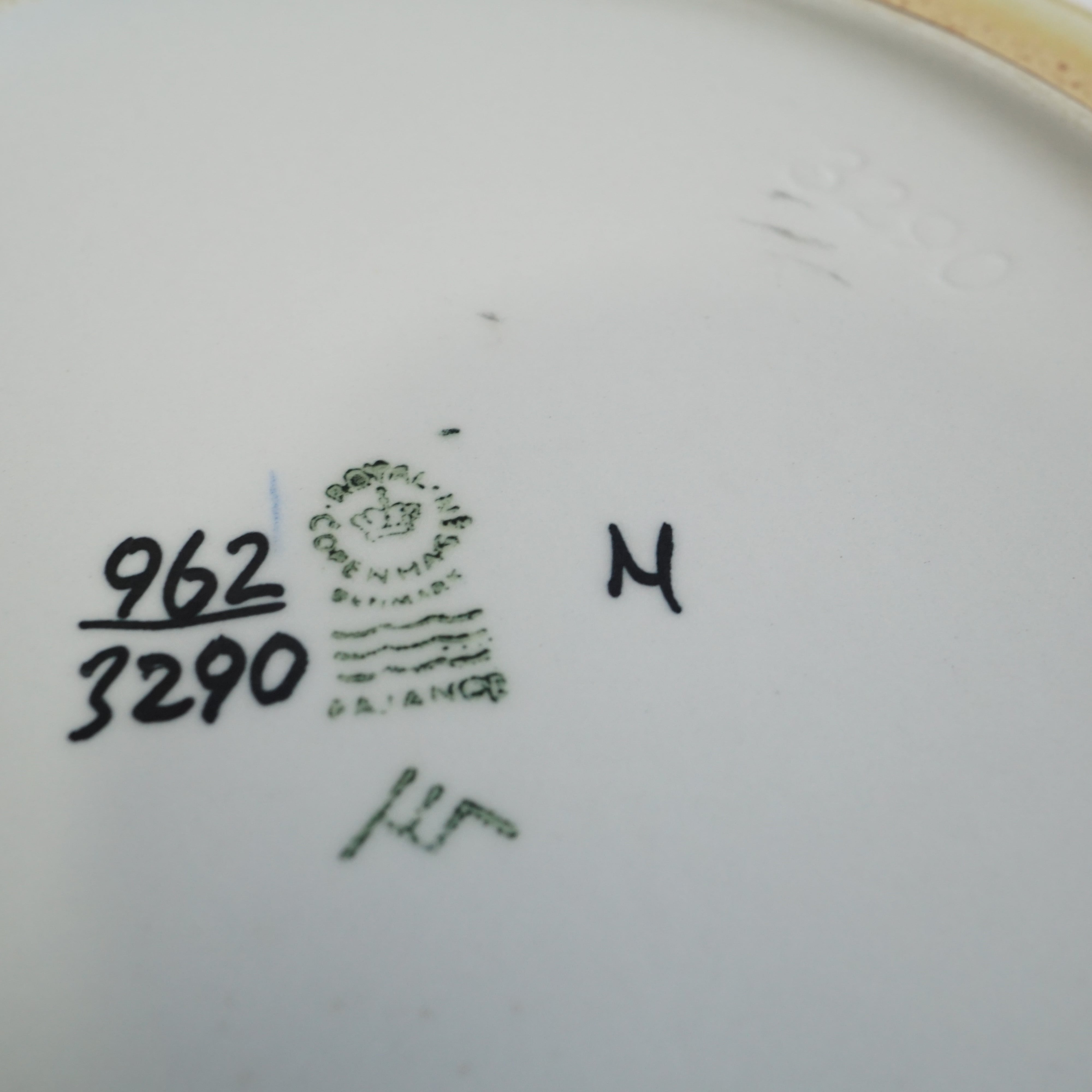 Royal Copenhagen （ロイヤルコペンハーゲン）/ BACA ラウンドプレート