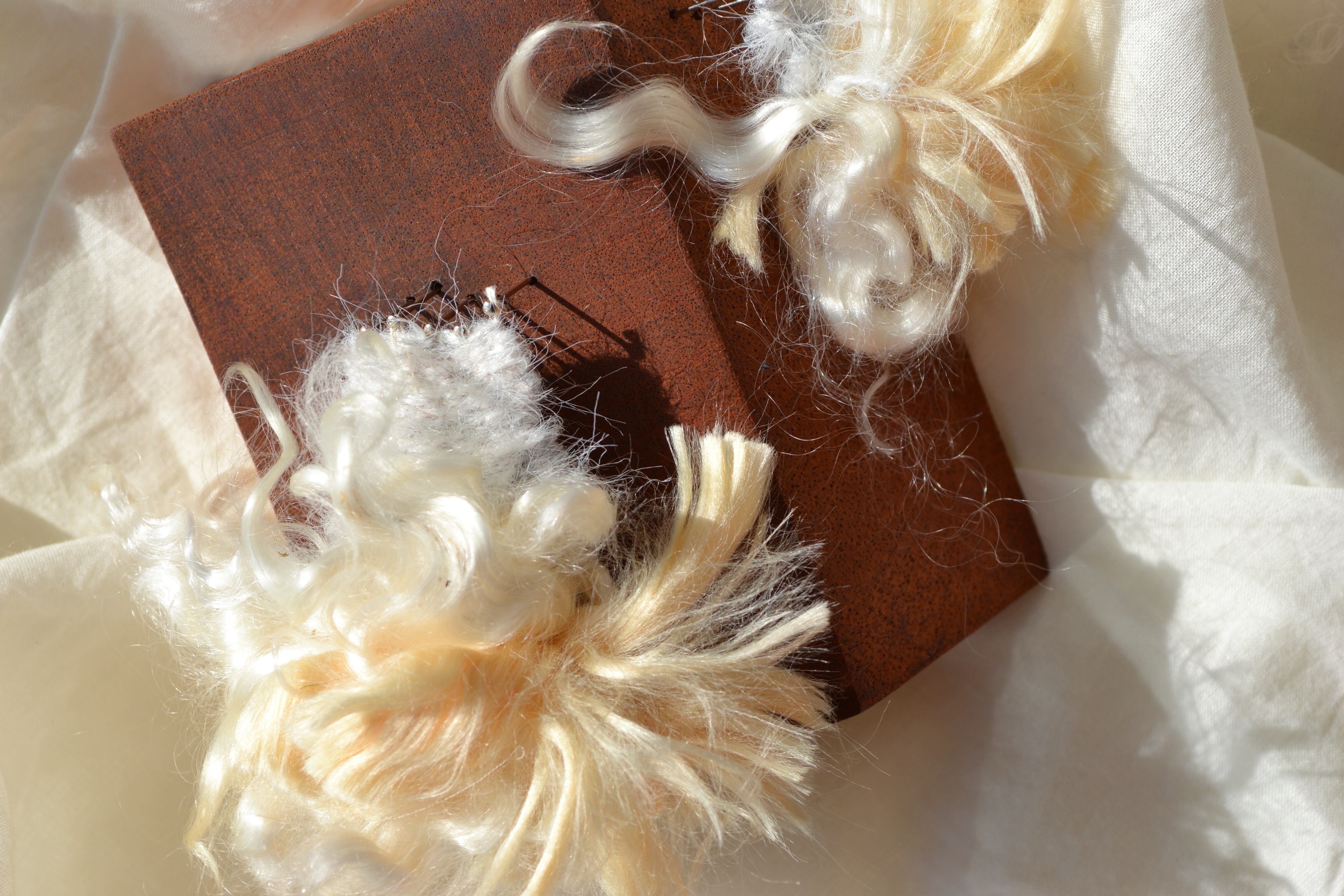 壁掛けのオブジェ o-0401