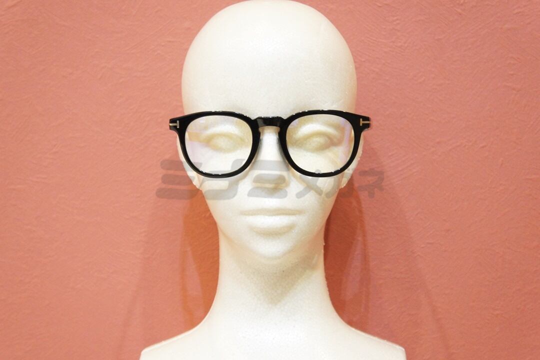 矢田亜希子さん着用】TOM FORD ブルーライトカット TF5629-F-B 001