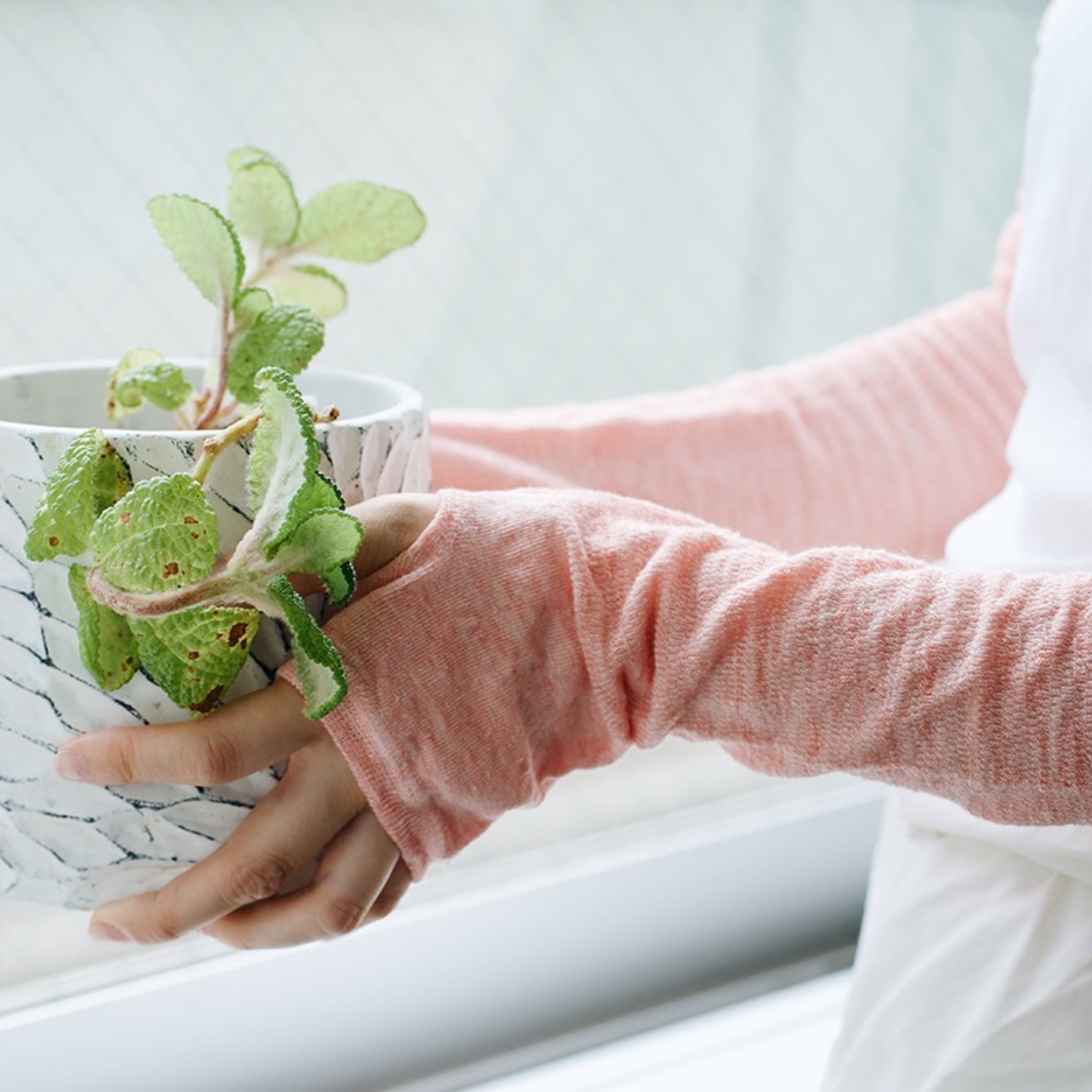 NISHIGUCHI KUTSUSHITA リネンアームカバー | Zakka so-la