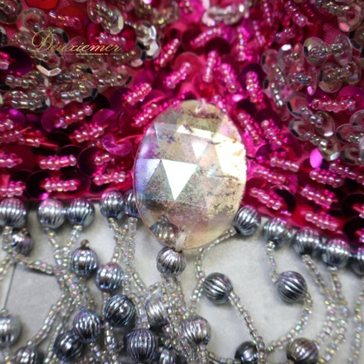 ベリーダンス オリエンタル 衣装 トップス ベルト セット ピンク系 ラインストーン スパンコール フリンジ キラキラ ダンス衣装 イベント ステージ 華やか 鮮やか かわいい 練習 レッスン シルバー系