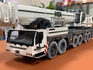 WSI　1/50　LIEBHERR LTM 1350-6.1   MYSHAK