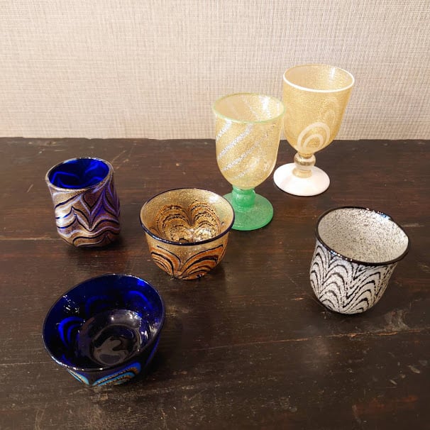 岩田久利 硝子 ガラス 高坏 足付盃 グラス 金白酒器 共箱 作家物