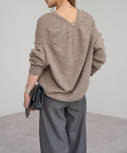 バックネックポイントニット バックネックポイントニット