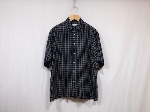 UNIVERSAL PRODUCTS.” LINEN WINDOWPANE CHECK S/S SHIRT D.NAVY”