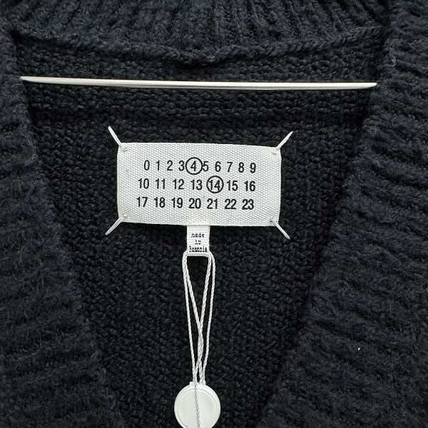 メゾンマルジェラ Maison Margiela Vネック カーディガン XS メゾンマルジェラ Maison Margiela Vネック カーディガン XS メゾン