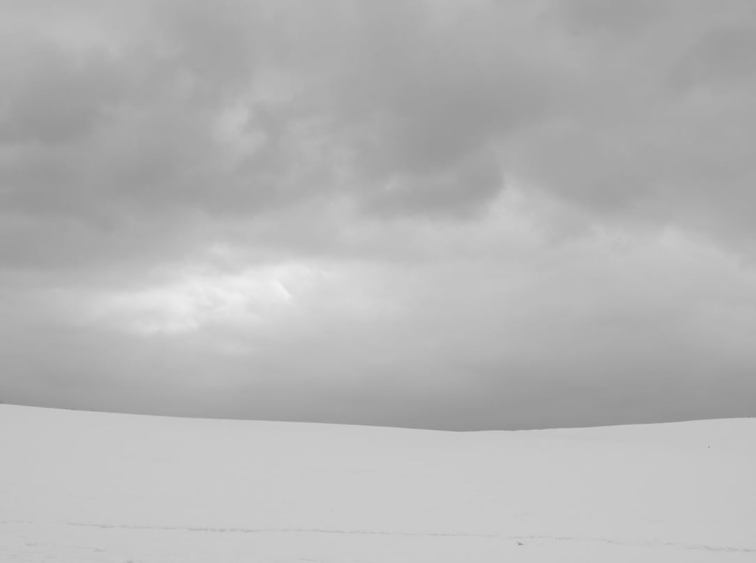 Cloudy Dune (Black&White)(black wooden frame 62.5㎝ × 47.5㎝付き)