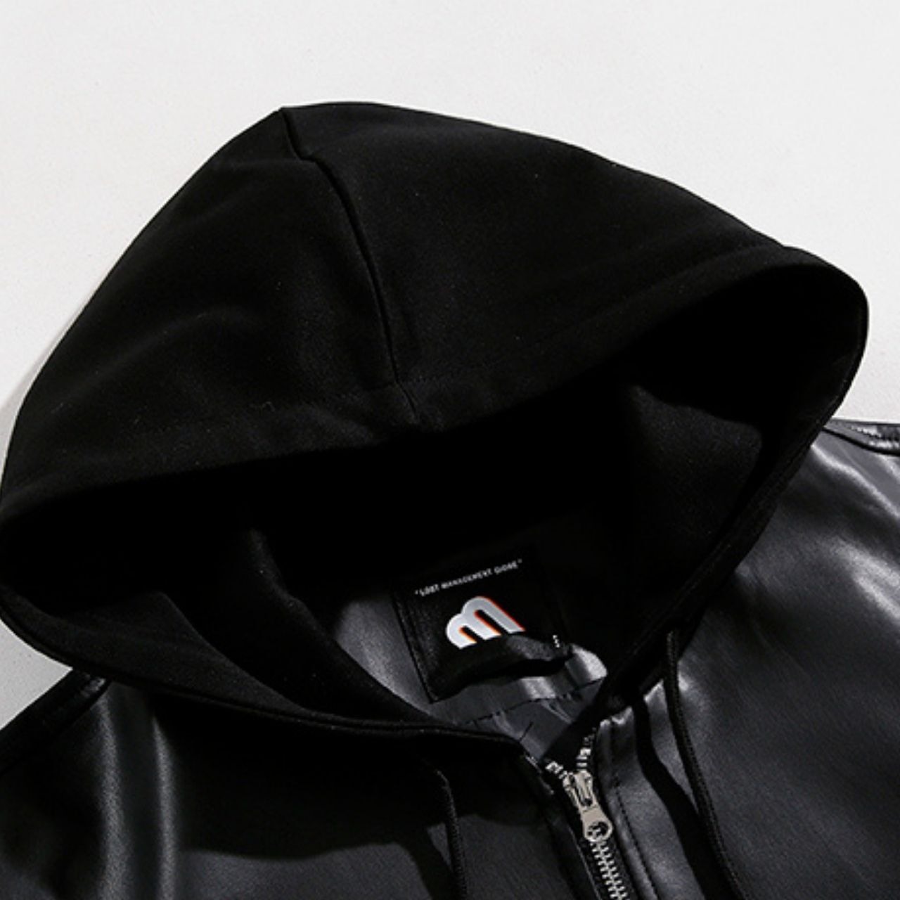 フード付きフェイクレザーブルゾン　MT0080411