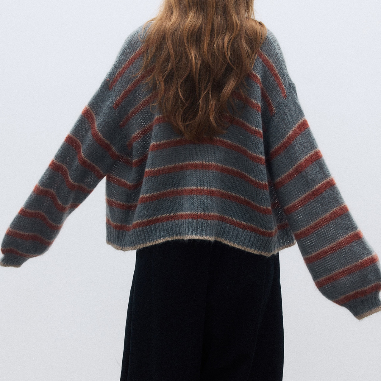 Loose Silhouette Knit Cardigan T3516