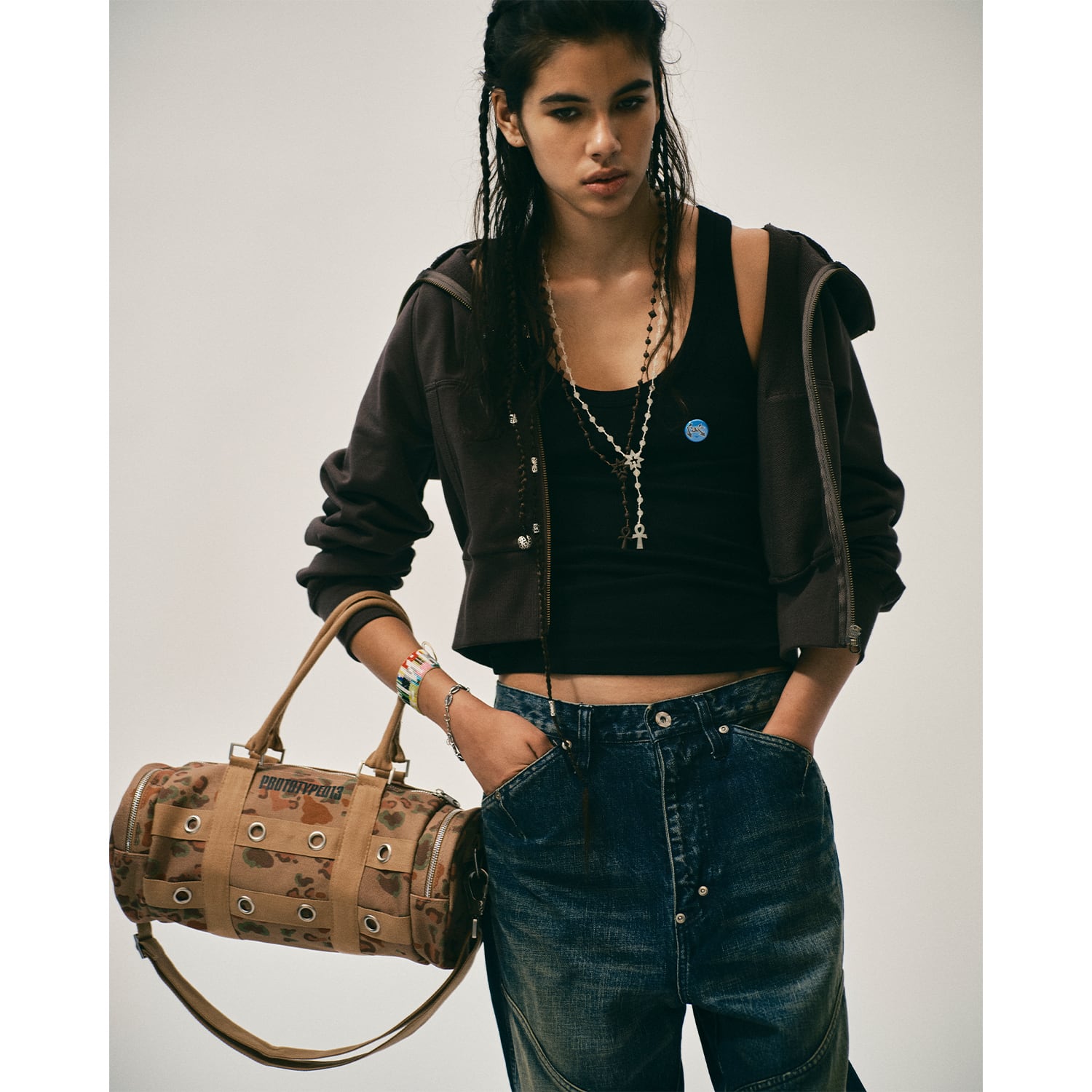 UNEEK BASEMNT - Discover independent style.