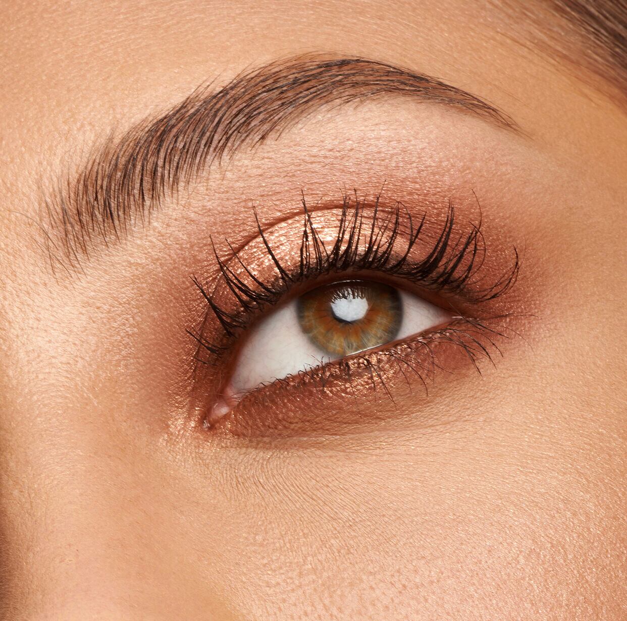 Huda Beauty フーダビューティ フダビューティアイシャドウパレット