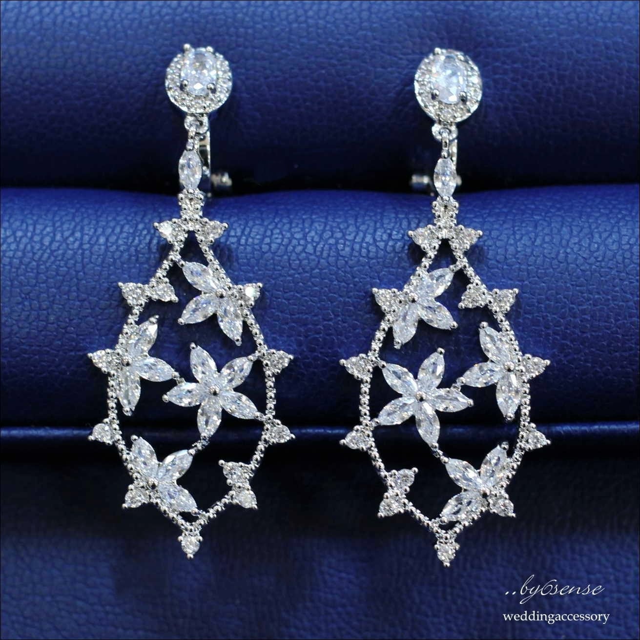 ウェディングアクセサリー/エトワールフラワー CZダイヤ イヤリング    (e0009)