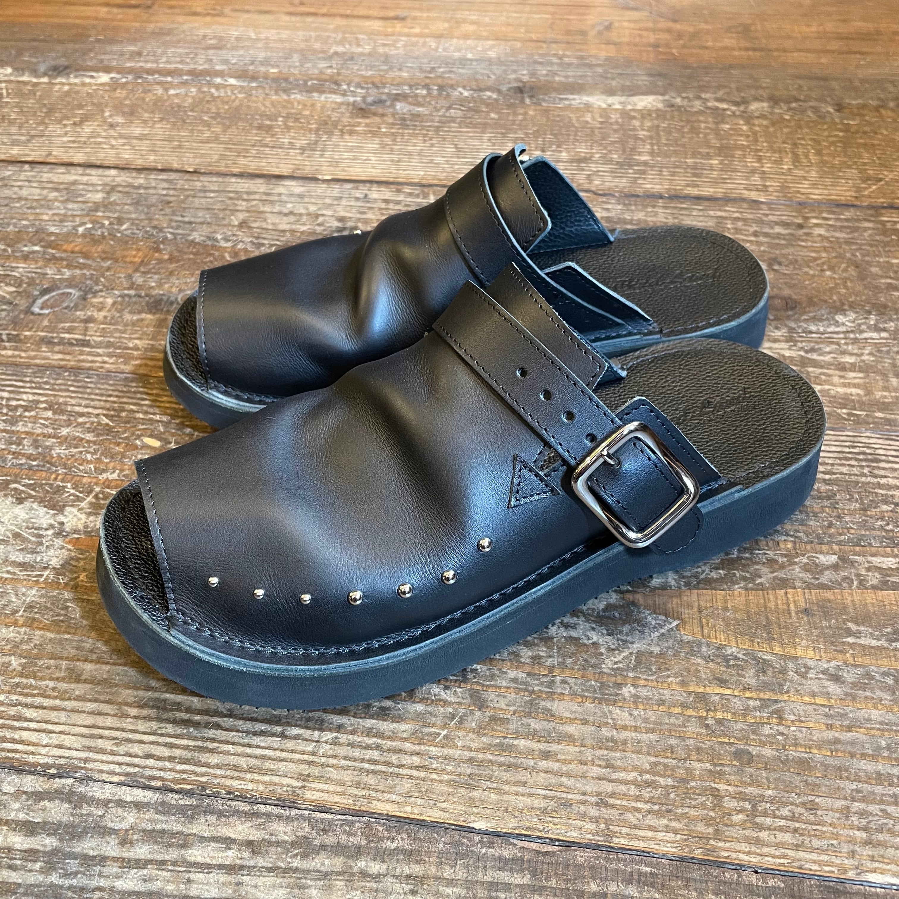 LEATHER STRAP SANDAL