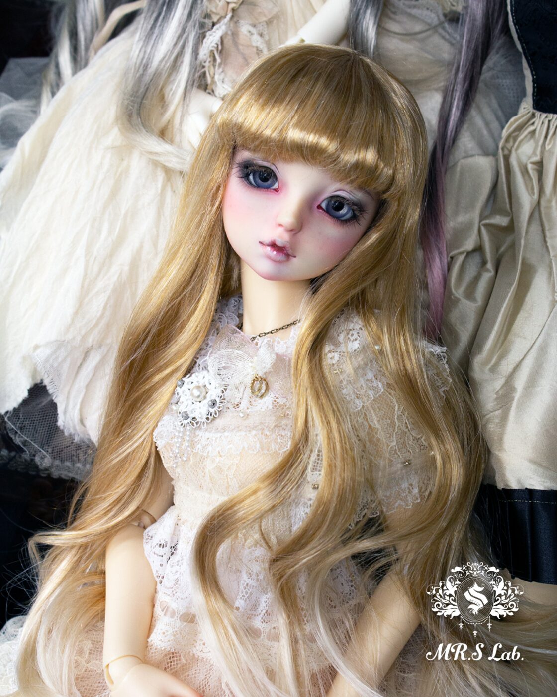 ドールウィッグ モヘア：Wolf Long ウォルフロング ハニーミックス 8-9