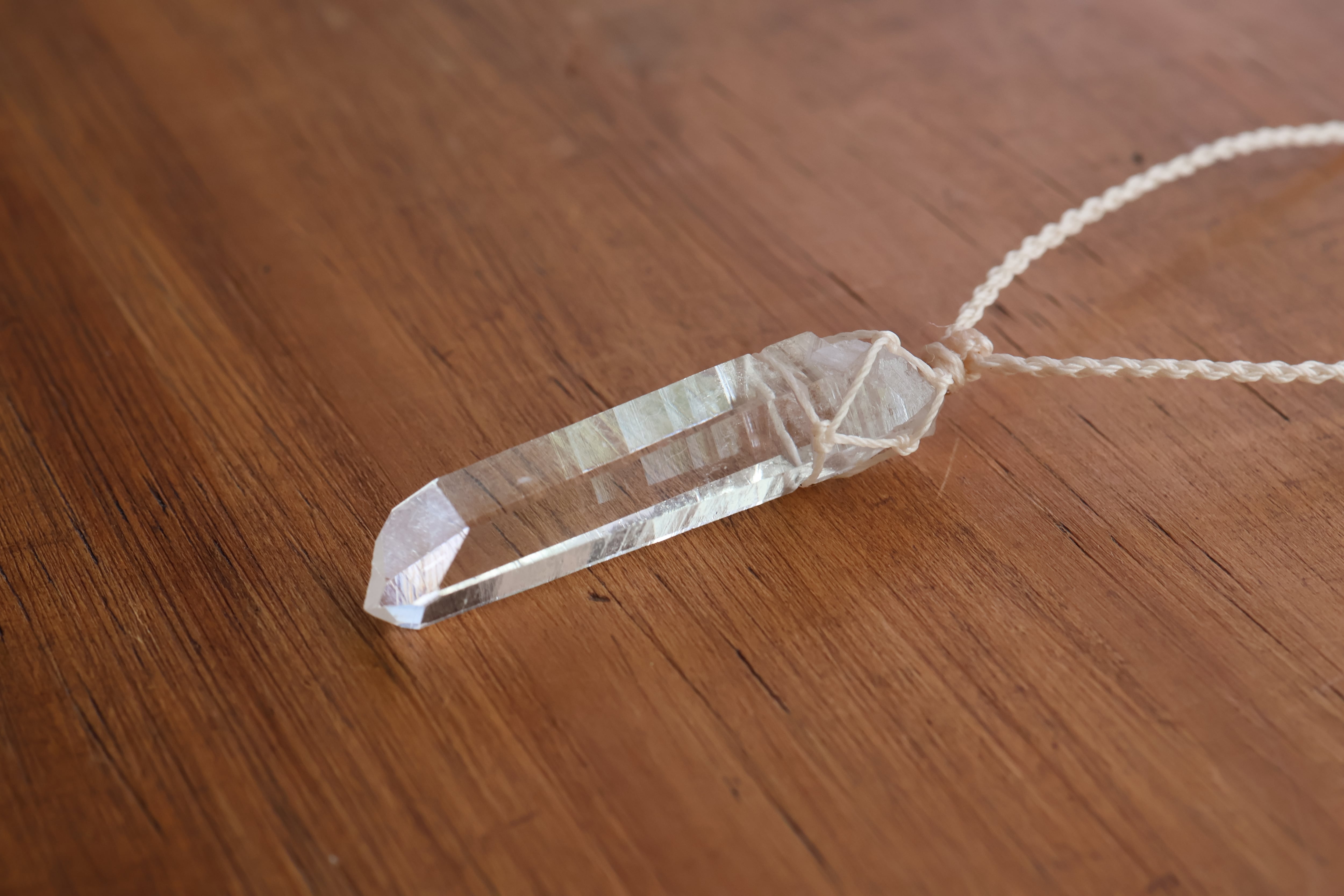 ヒマラヤ水晶ネックレス マカルー産 | 石垣島の夜光貝アクセサリーと