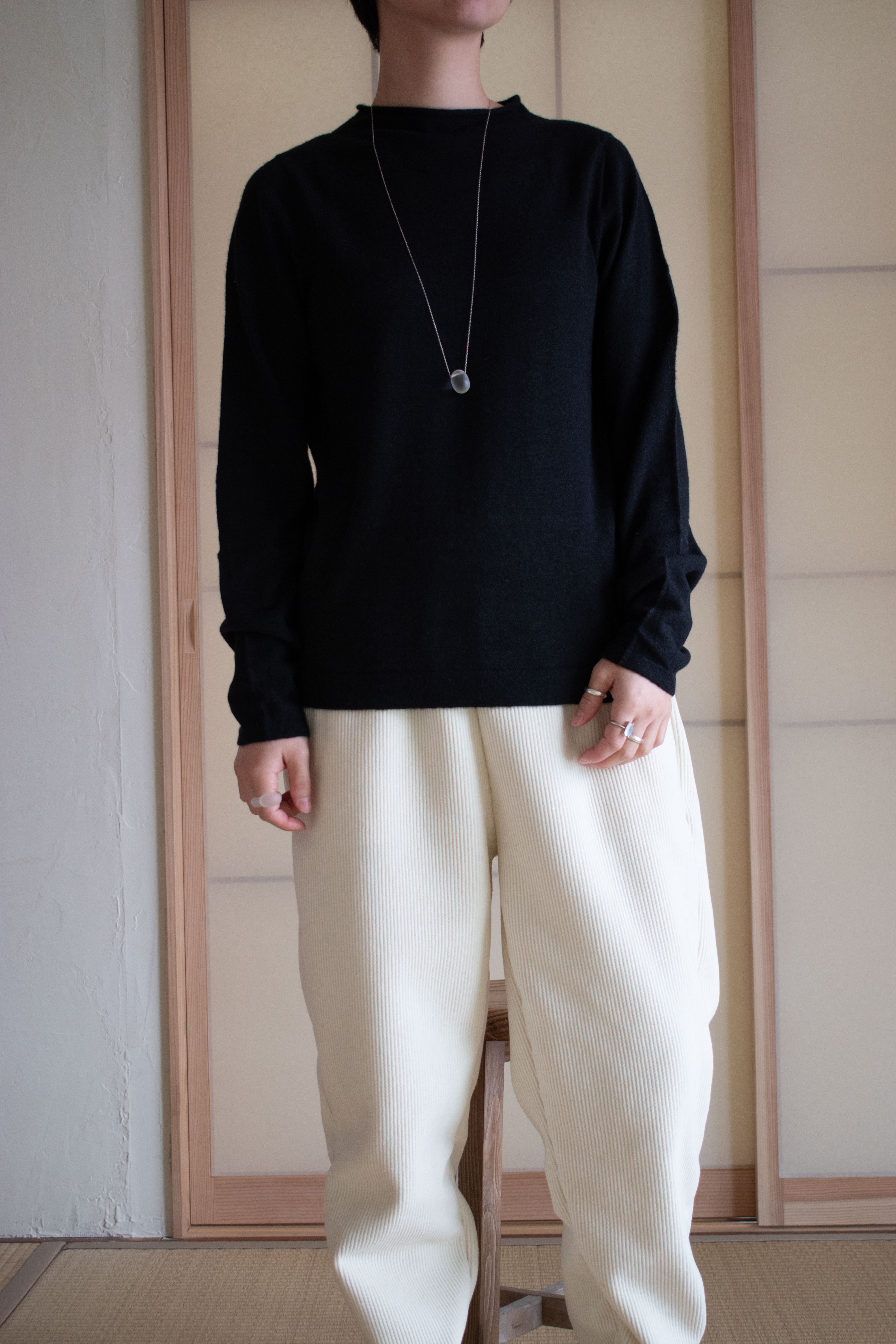 ＊未着用・極美品＊プリーツプリーズ 横プリーツ ボトルネック ドルマントップス FREEMAN--B ボトルネックインナーニット 3色 | physis (ピュシス)