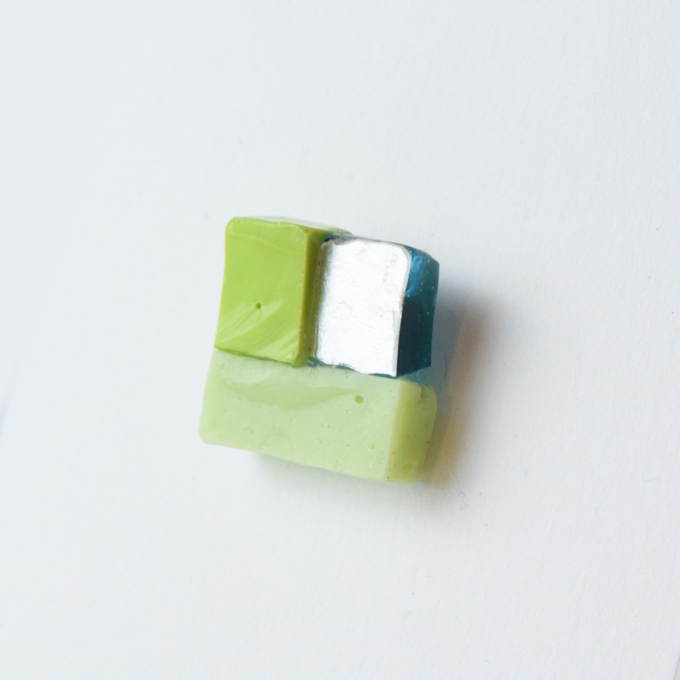 【ベーシック】ブローチM　黄緑×緑×シルバー