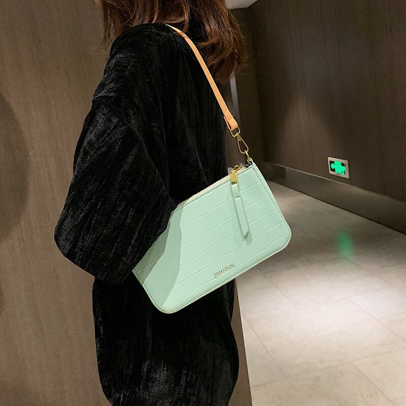 スモールCK女性バッグ2020新しい波ファッション野生の春と夏のショルダーバッグシニアセンス脇の下のバッグフレンチバッグ Tiancai_Wing_Bag0162498