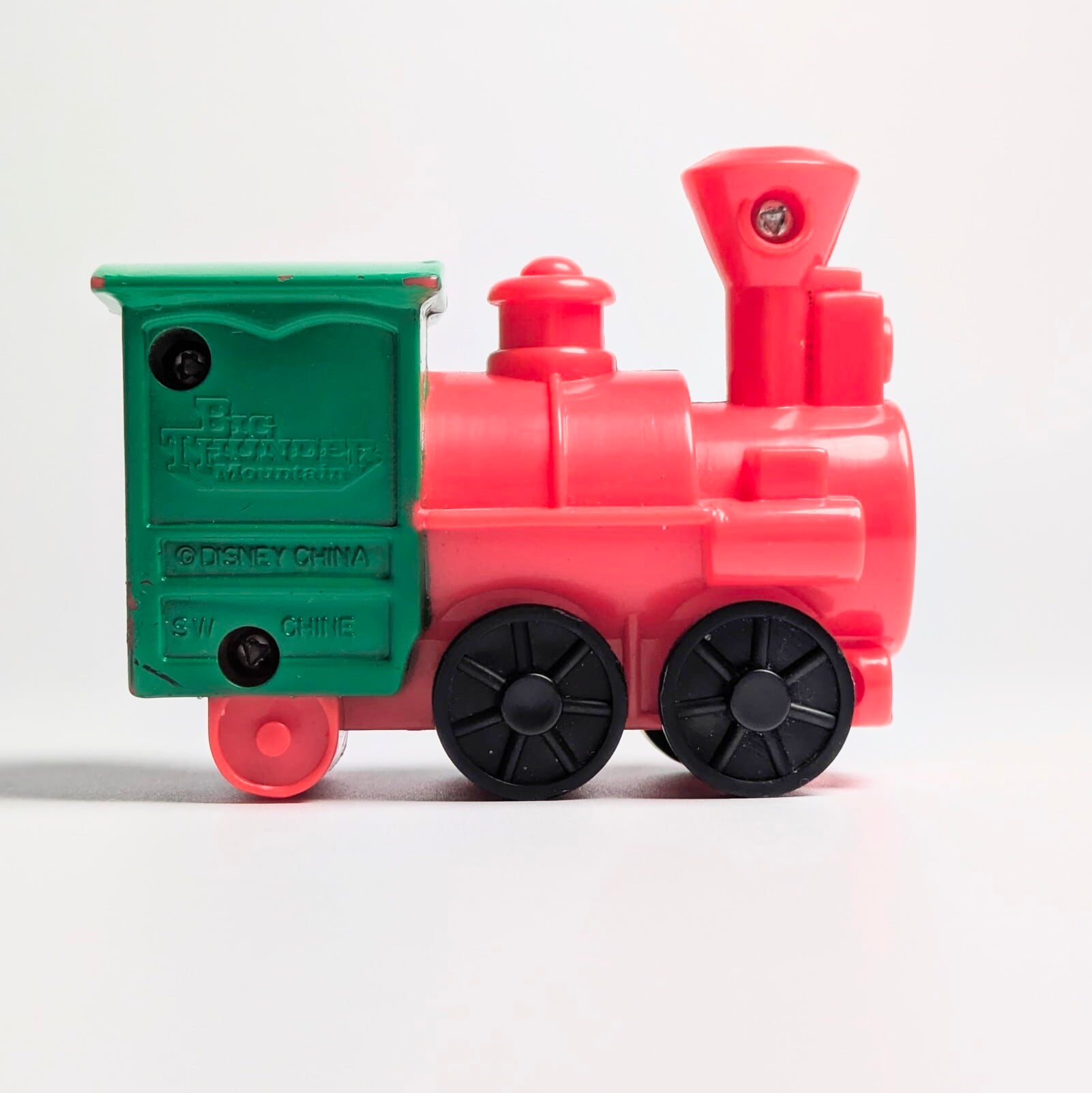 ☆VINTAGE 1995☆【 ウィニー・ザ・プー・オン・ビッグ・サンダー・マウンテン ( Winnie the Pooh On Big Thunder Mountain ) 】カリフォルニアディズニーランド40周年アドベンチャーズ / マクドナルドミールトイ1995 〚アメリカン雑貨 アメトイ〛