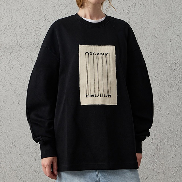 Graphic patch sweatshirt A00161