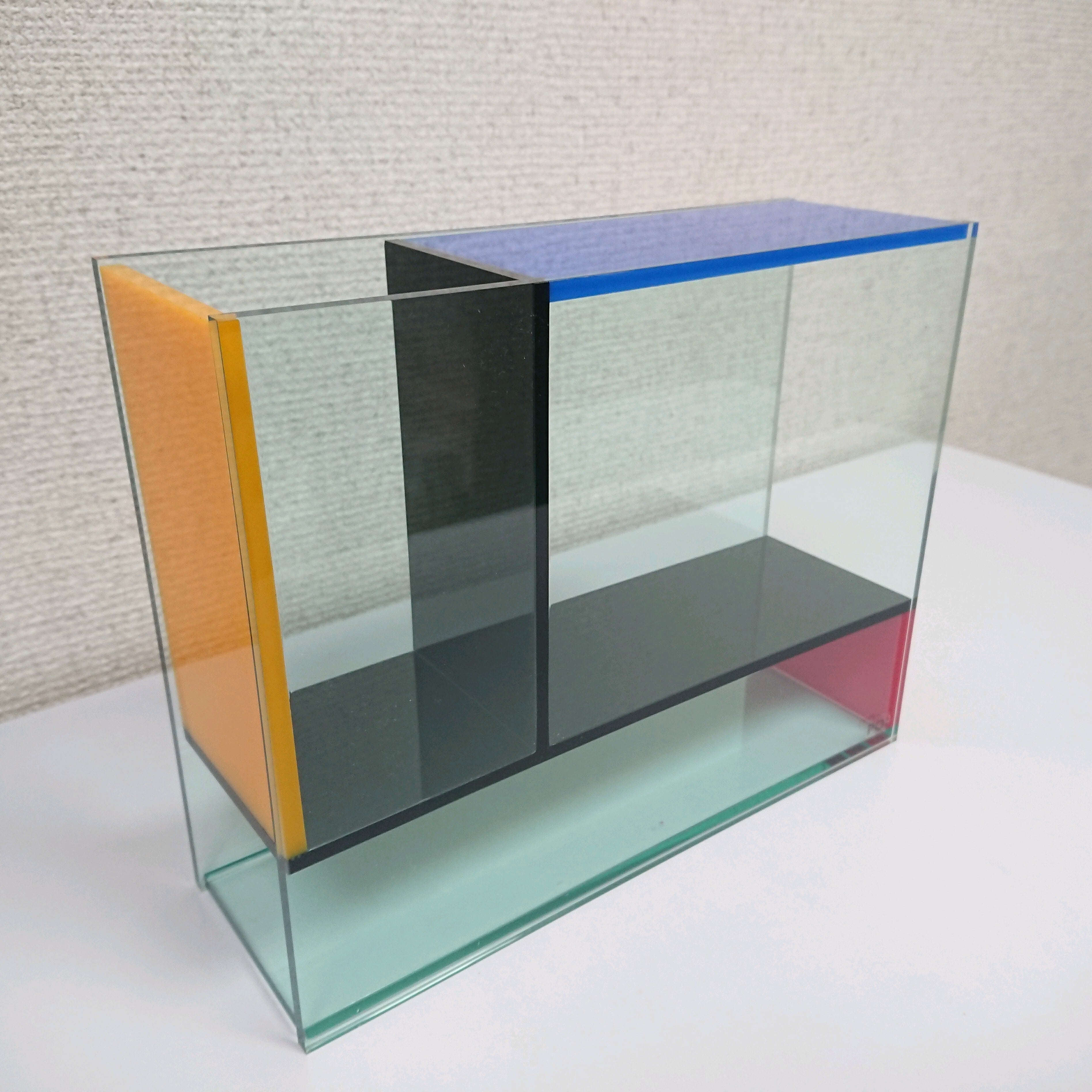 Mondri Vase モンドリアンフラワーベス MoMA Desigi Mondri Vase - Primary – MoMA Design Store