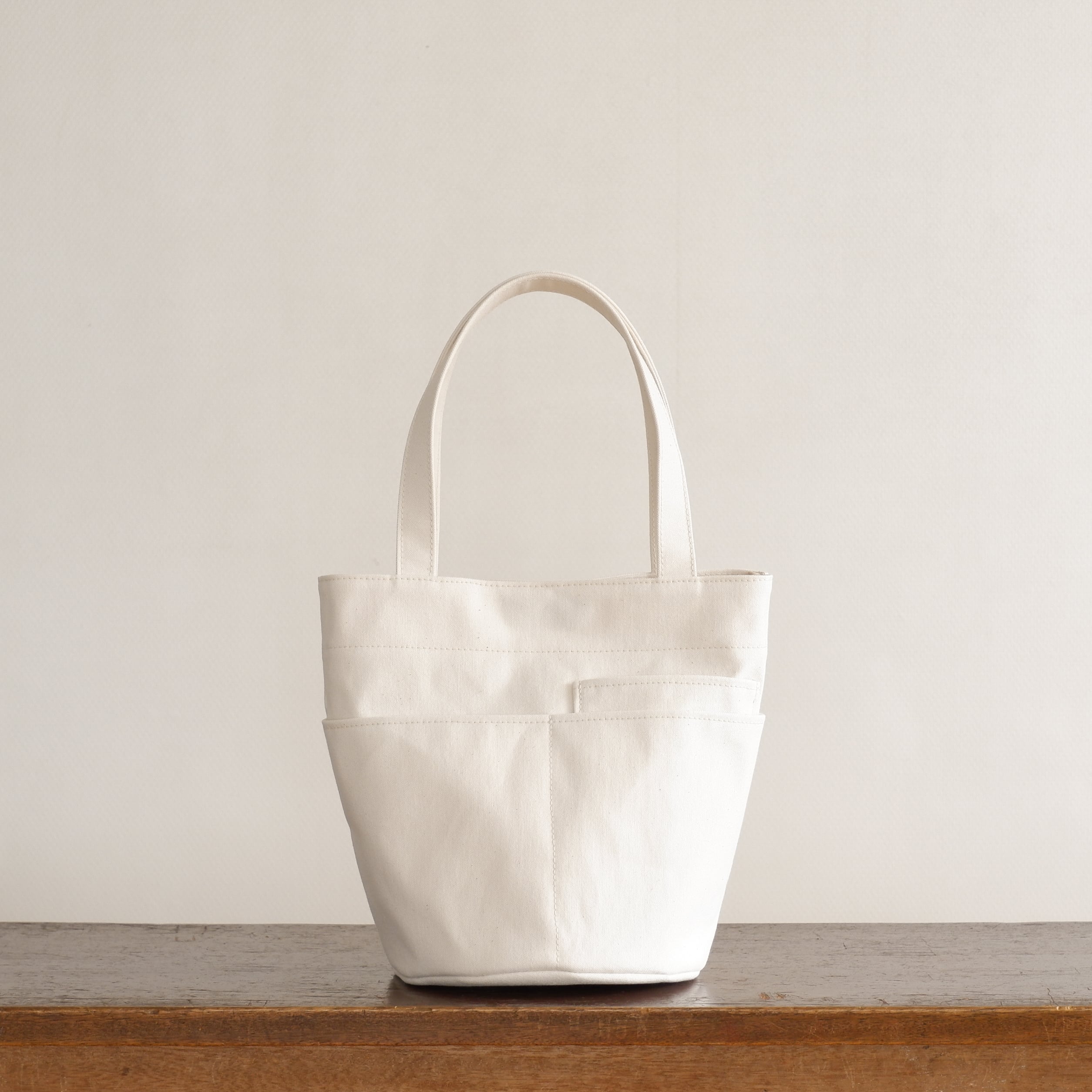 ダブルポケット丸底トート 生成り / 9号帆布 | aoya bags | シンプルで