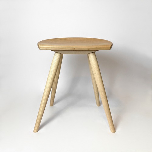 ムーンスツール挽脚　サクラ　Moon stool - Sakura / Japanese cherry