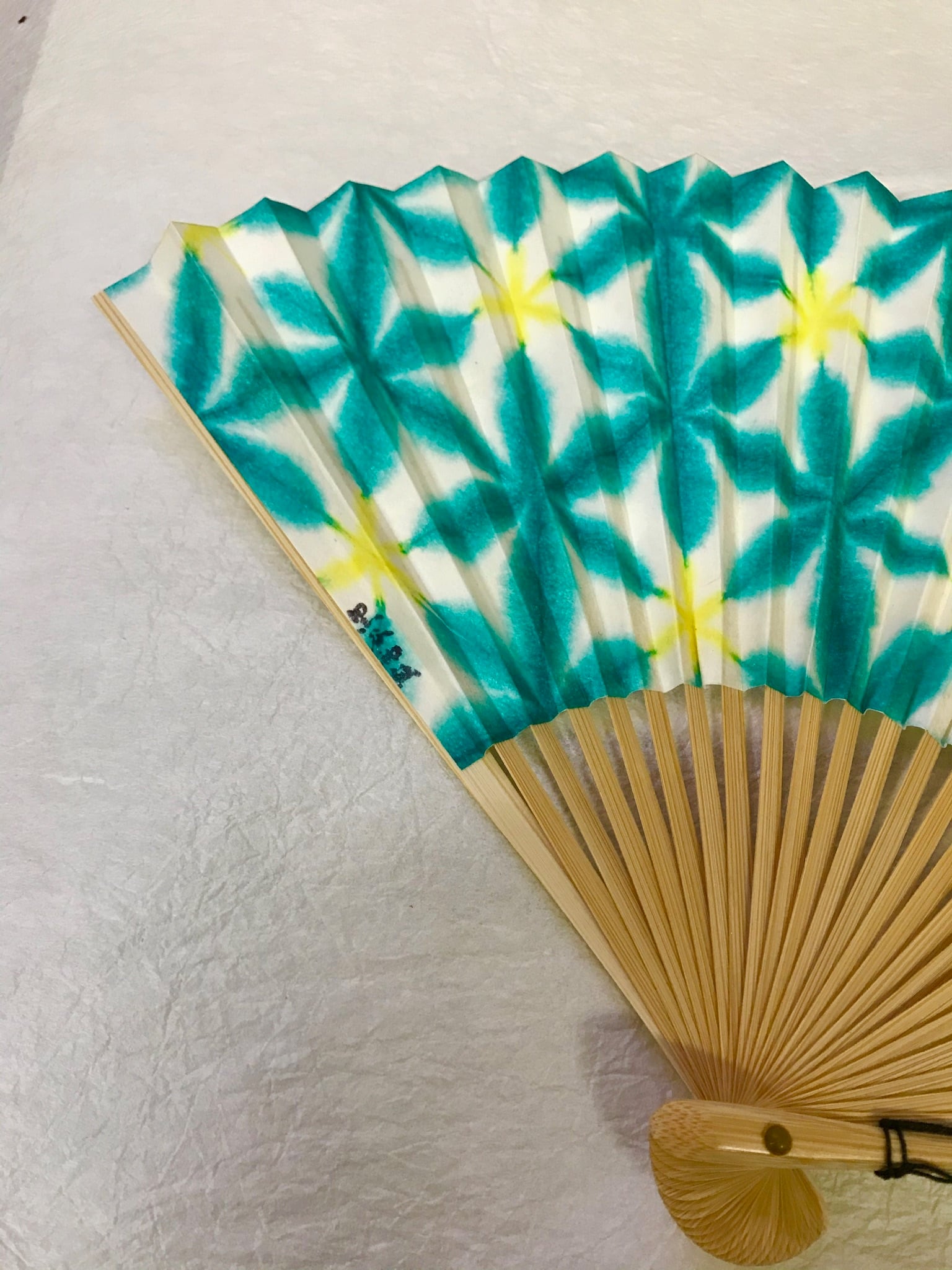 京都黒谷和紙 扇子 雪花絞り 女性用 (緑） | 黒谷和紙（公式通販サイト）