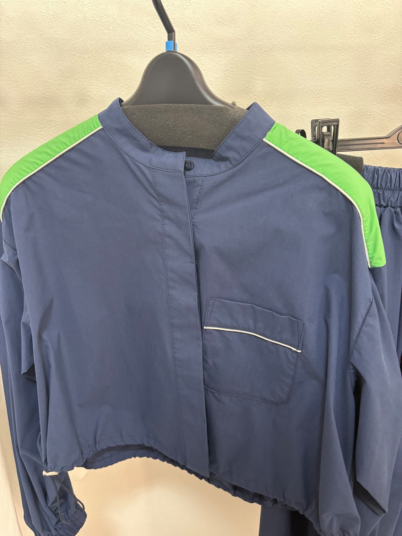 ナイロンブルゾン　スカート　セットアップ　1017 1018