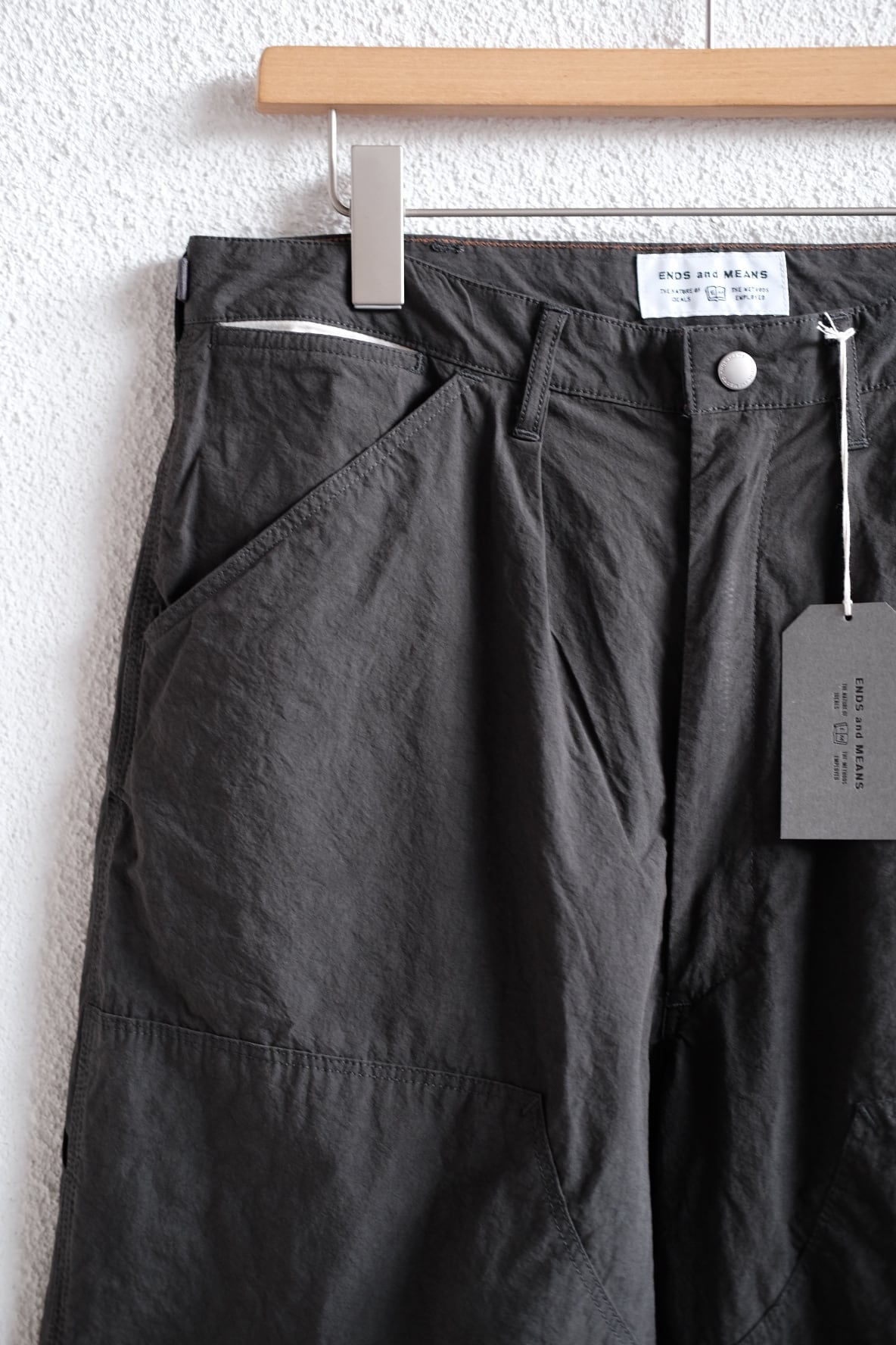 ENDS and MEANS＜エンズアンドミーンズ＞Double knee painter pants