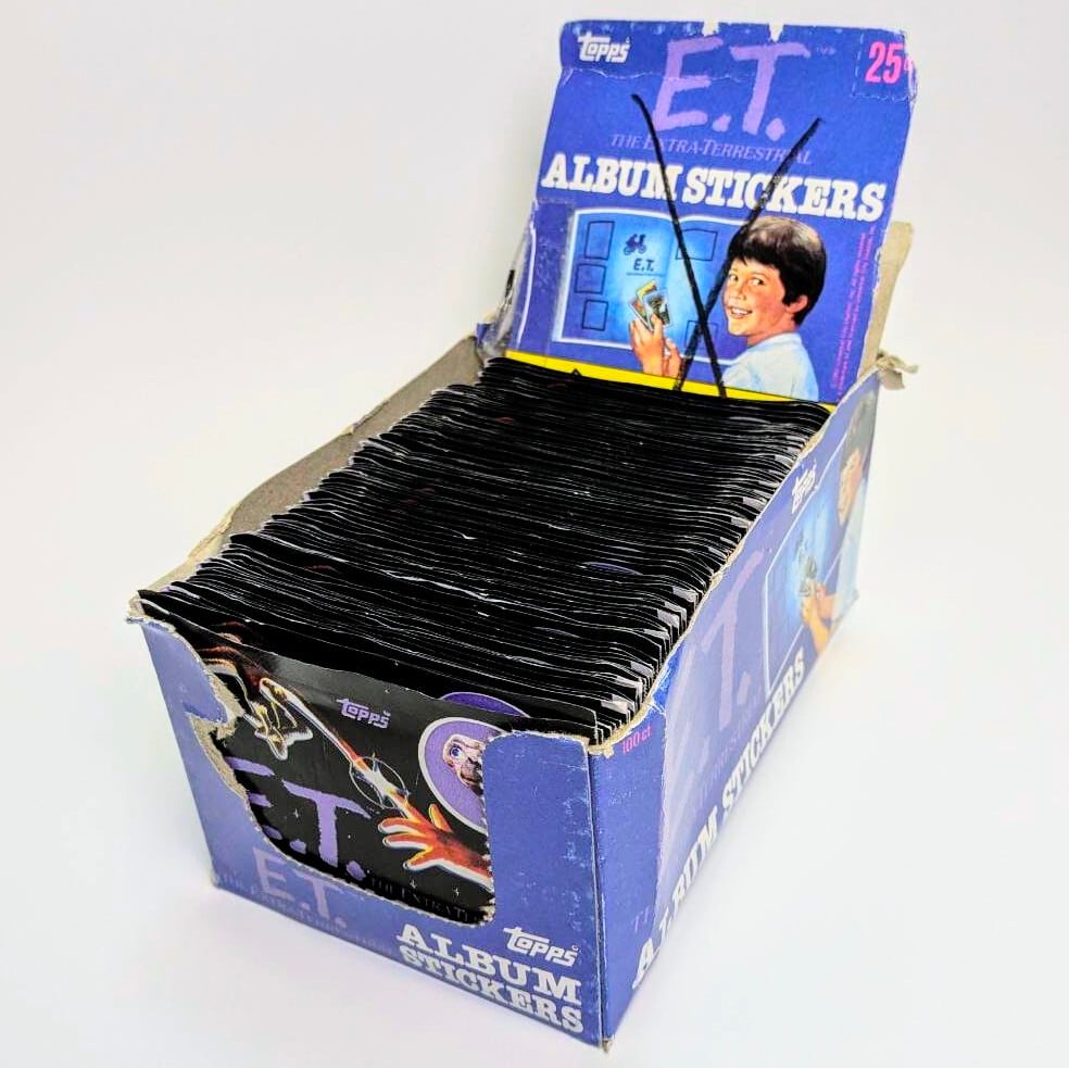 ☆送料無料！☆1982年製 Topps【 E.T. The Extra Terrestrial Album Sticker 】VINTAGE  ステッカー 単品 （1個=5STICKER）〚アメリカン雑貨 アメトイ〛