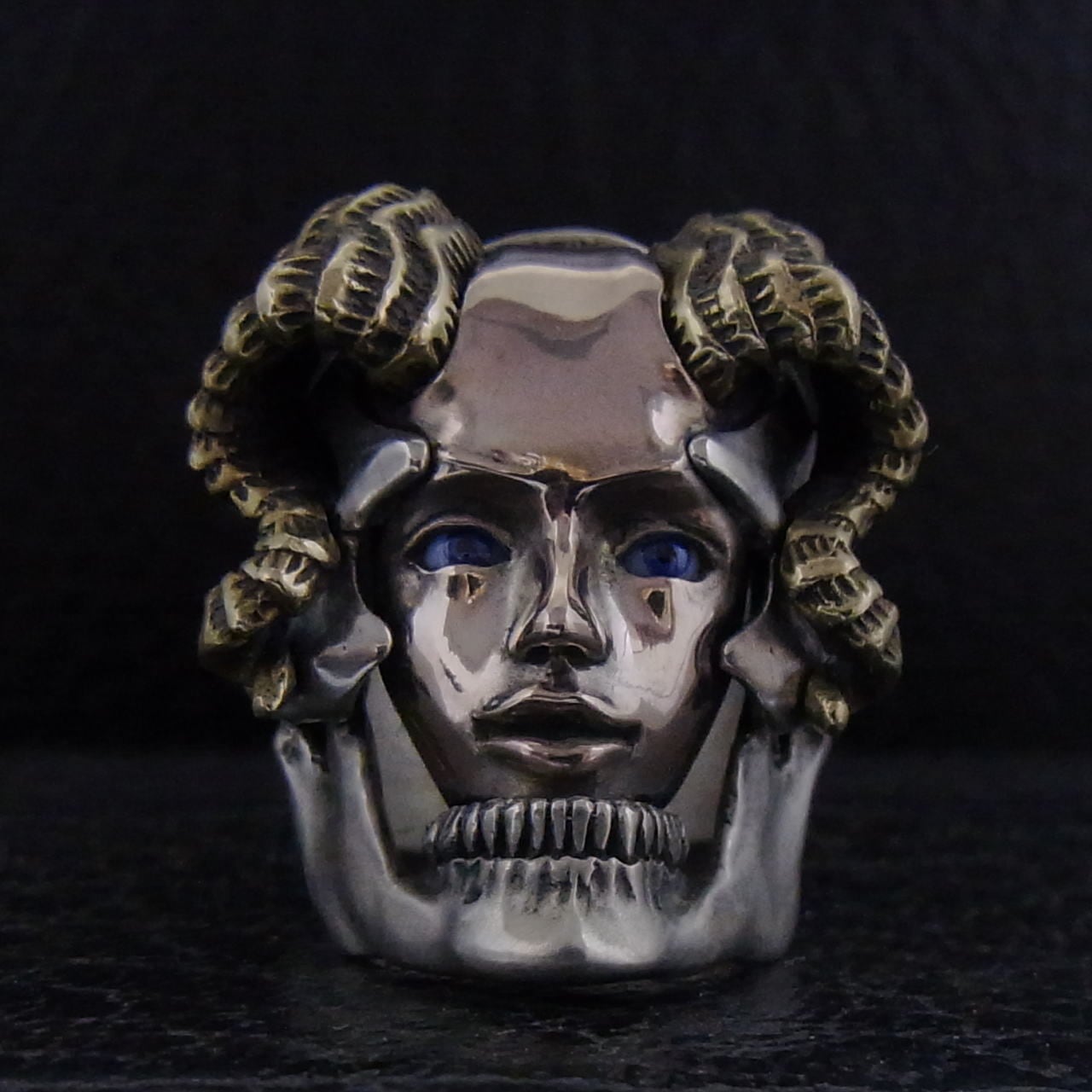 Succubus Ring Pink Silver face Glass Eye | BLIND RABBIT